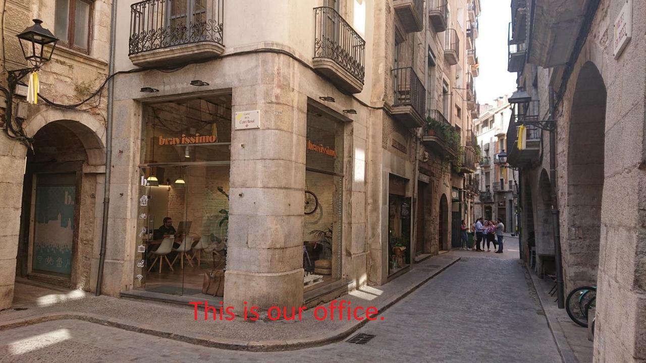 Bravissimo Plaça dels Raïms Gérone Extérieur photo